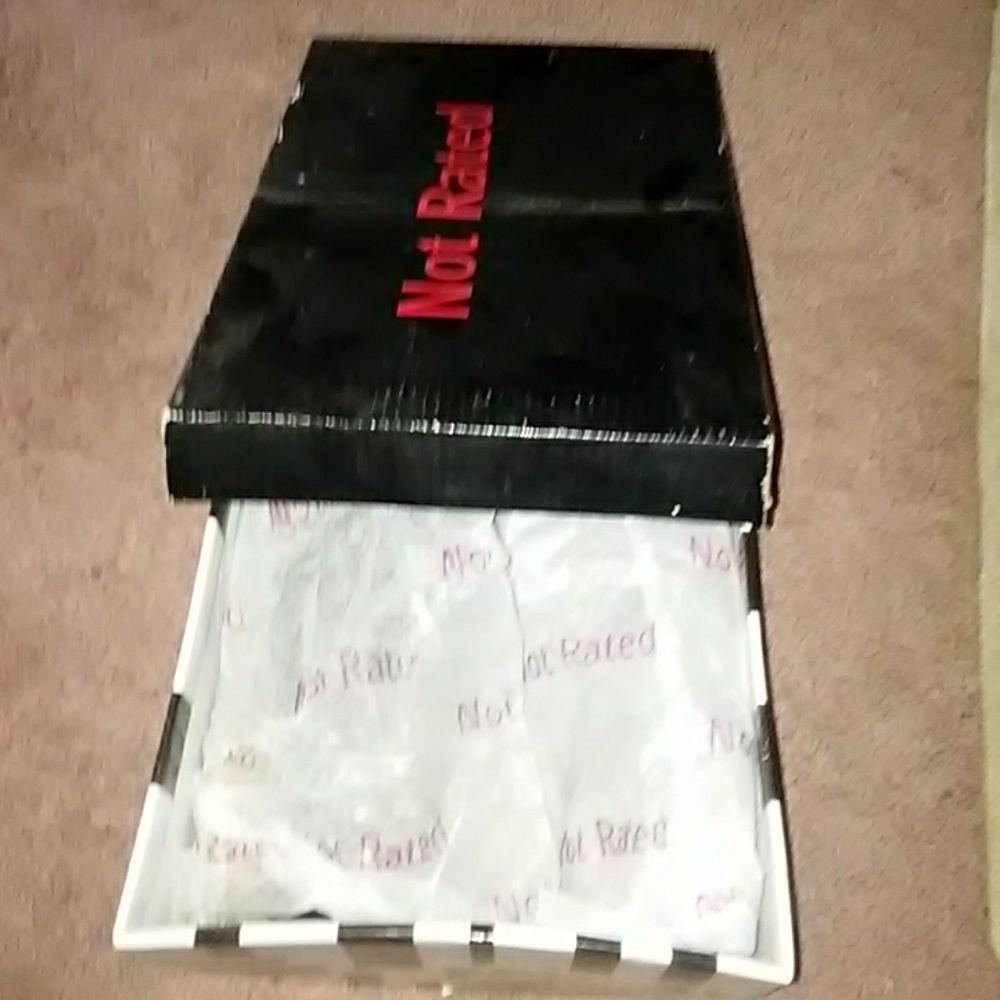 Shoes - Picture 3 of 4